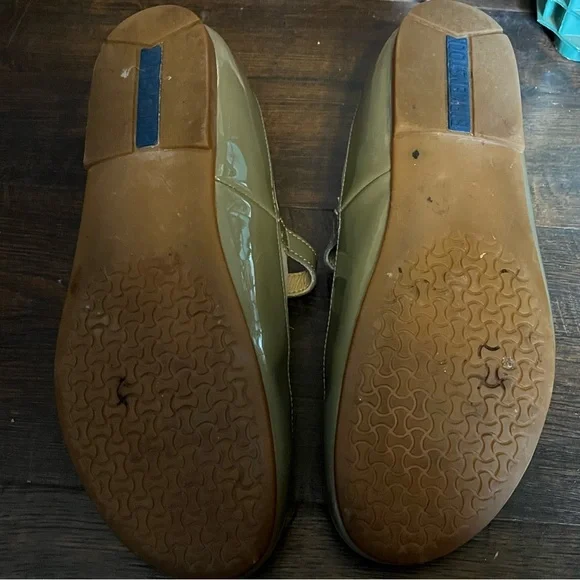 Birkenstock Women's Flats - Gray and Olive - Picture 4 of 6